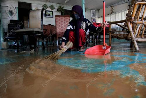BANJIR DI MANJOI