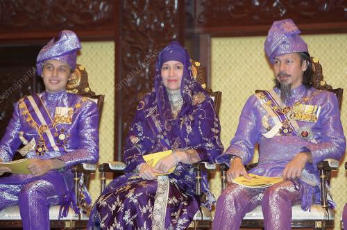 PK03_30032012_ASHMAN_SHAH