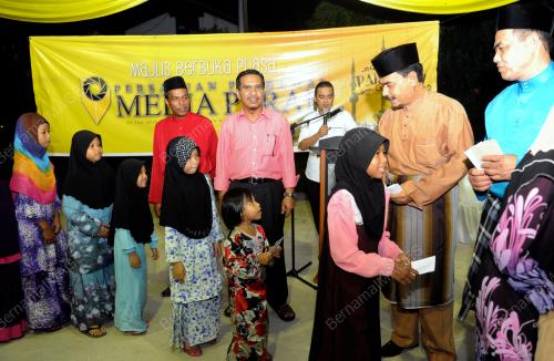 PK03_30062015_KELAB_MEDIA
