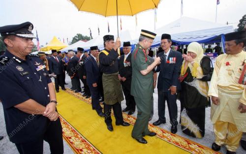 RAJA DR NAZRIN SHAH