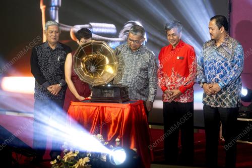 DATUK AARON DAGANG
