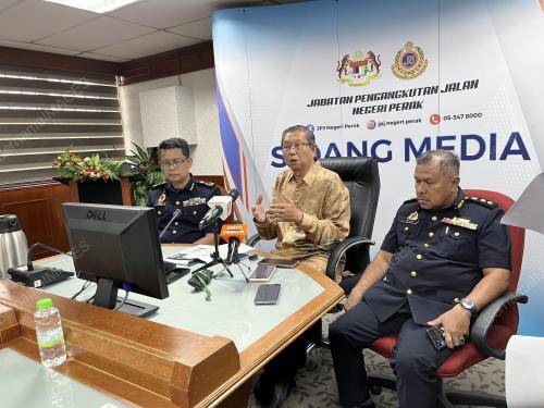 DATUK SERI MOHAMMAD NIZAR JAMALUDDIN