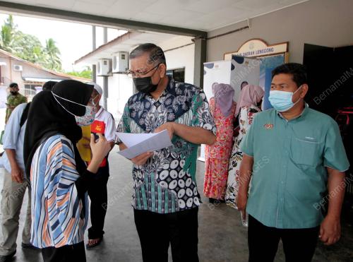 DATUK SERI DR SHAMSUL ANUAR NASARAH