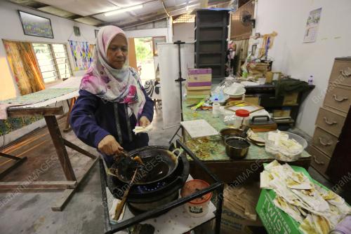 PEMILIK BATIK TANUNTAYA