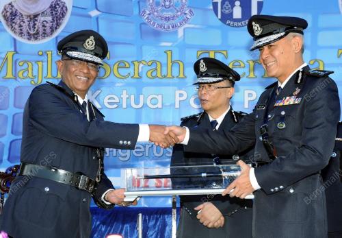 PK04_02092013_POLIS