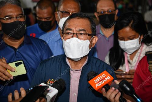 DATUK DR NOOR AZMI GHAZALI