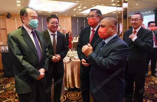 DATUK SERI SAARANI MOHAMAD