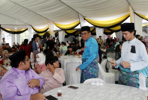 DATUK SERI AHMAD FAIZAL AZUMU