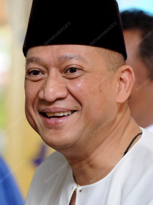 PK04_03082013_NAZRI