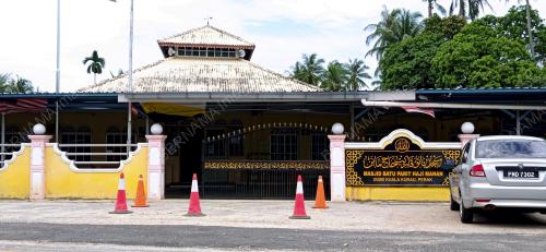 MASJID BATU DI KUALA KURAU