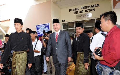 PK04_04062013_RAJA_NAZRIN
