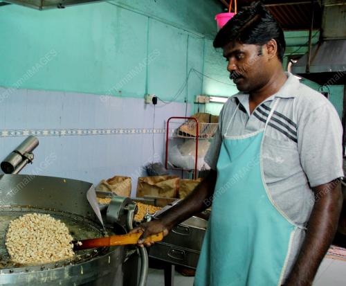PK04_05112012_GORENG_KACANG