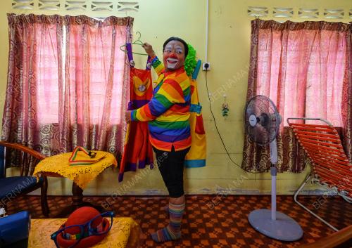 BADUT TAWARKAN SERVIS SANITASI DI RUMAH