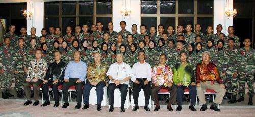 PK04_06102012_ZAHID_WATANIAH