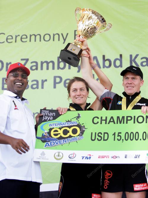 ZAMBRY ABDUL KADIR
