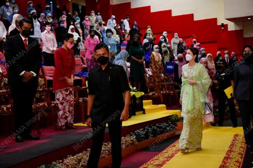 TUANKU ZARA SALIM