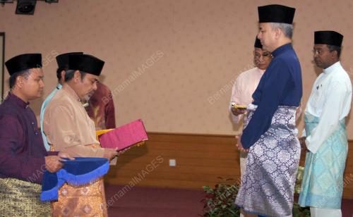 RAJA DR NAZRIN SHAH