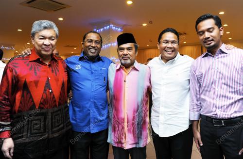 PK04_08112013_ZAHID