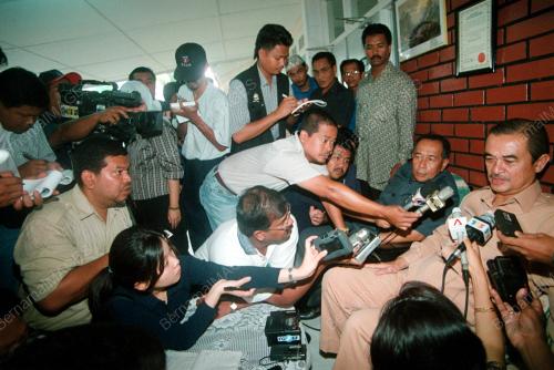 PK04_08_07_2000_SIDANG_AKHBAR_11012016