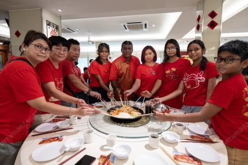 TINJAUAN SAMBUTAN TAHUN BARU CINA