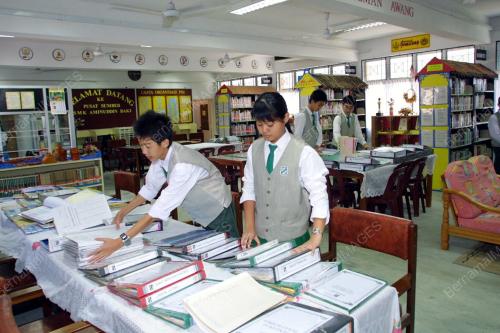 PERPUSTAKAAN