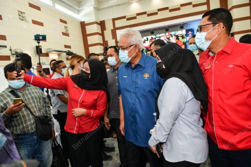 DATUK SERI HAMZAH ZAINUDIN