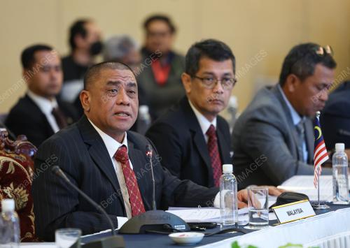 DATUK SERI SAARANI MOHAMAD