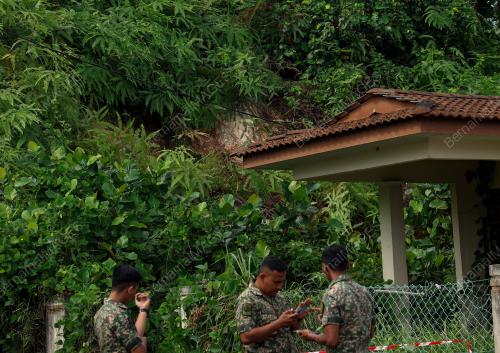 KEJADIAN RISIKO BENCANA TANAH RUNTUH