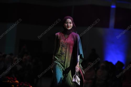 LENTERA_BATIK