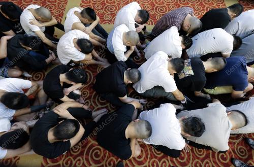 IMIGRESEN TAHAN WARGA CHINA