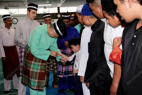 PK04_11072014_SULTAN_SOLAT