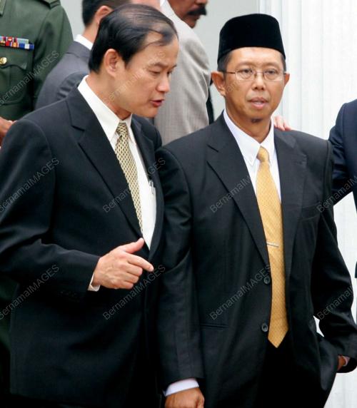 MOHD NIZAR JAMALUDDIN