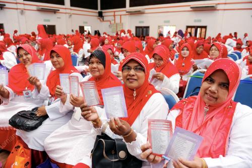 PK04_12102013_WANITA