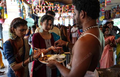 TINJAUAN DEEPAVALI