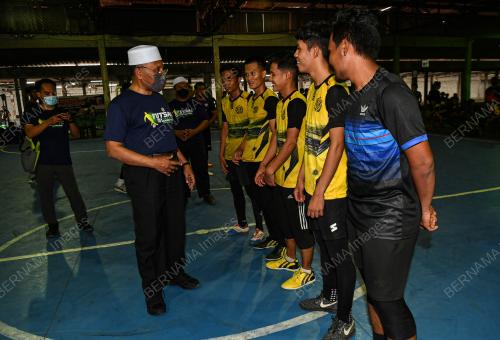 DATUK IDRIS AHMAD