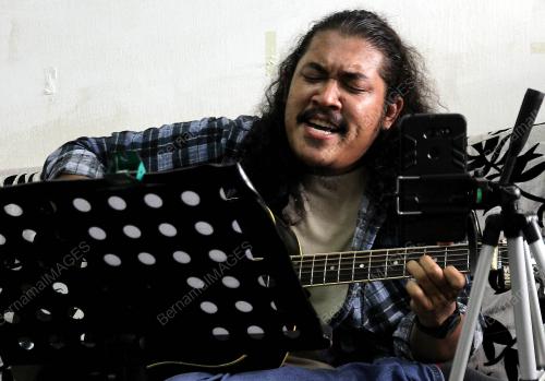 MUHAMAD KHAIRIL HAFIZI MUSTAFA AL-BAKRI