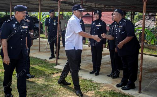 DATUK SERI SHAMSUL ANUAR NASARAH