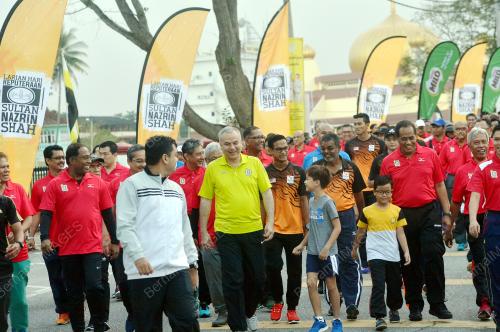 PK04_13112016_LARIAN
