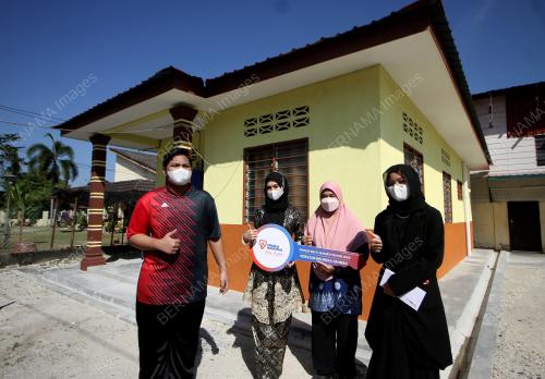 MAJLIS PENYERAHAN RUMAH PROJEK BAITI JANNATI TNB