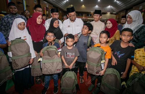 SENATOR DR ZULKIFLI HASAN