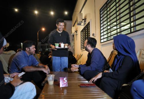 NAZIRUL NAIM CHE HASHIM