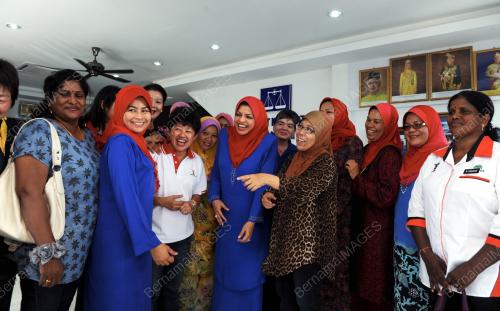 PK04_15052014_WANITA