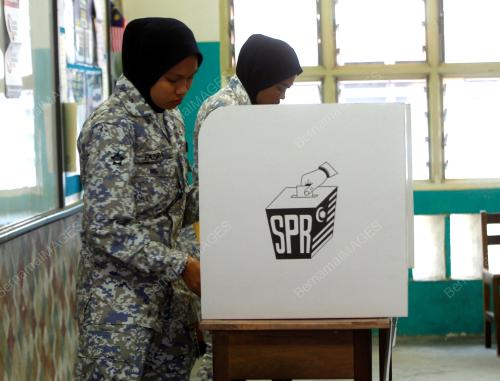 UNDI AWAL PILIHAN RAYA UMUM KE 15