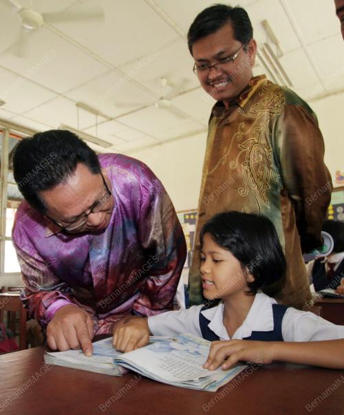 DR MOHD PUAD ZARKASHI