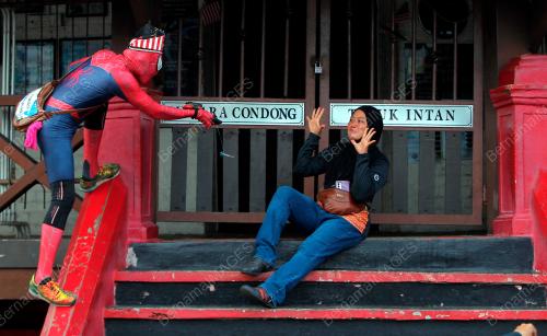 SPIDERMAN PENGHIBUR JALANAN