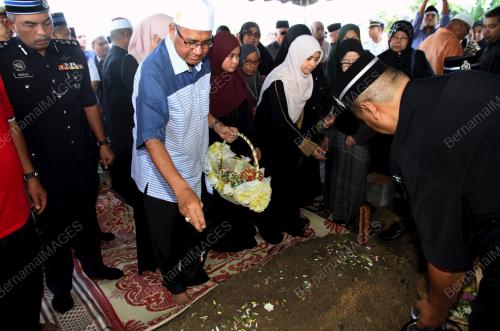 PK04_16122017_JENAZAH