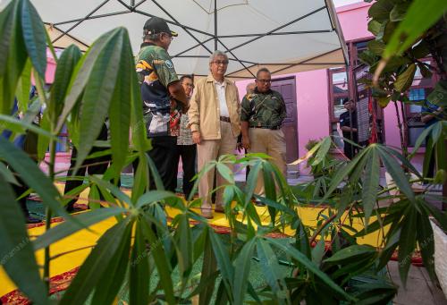RAJA ISKANDAR DZURKARNAIN IDRIS SHAH