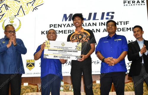 DATUK SERI SAARANI MOHAMAD