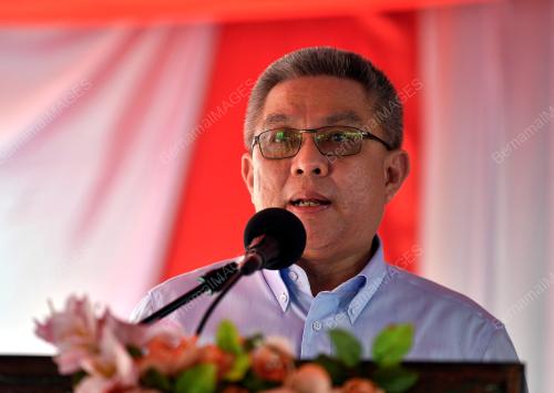 DATUK SERI DR ADHAM BABA