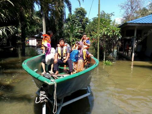 PK04_18112015_BANJIR
